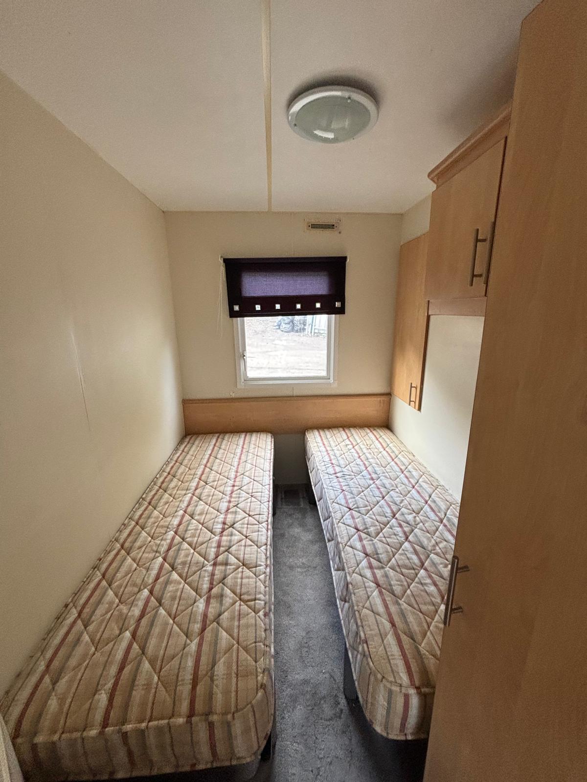 ABI 32X12 WINTER PACK 2 BED 6 BERTH - Image 9