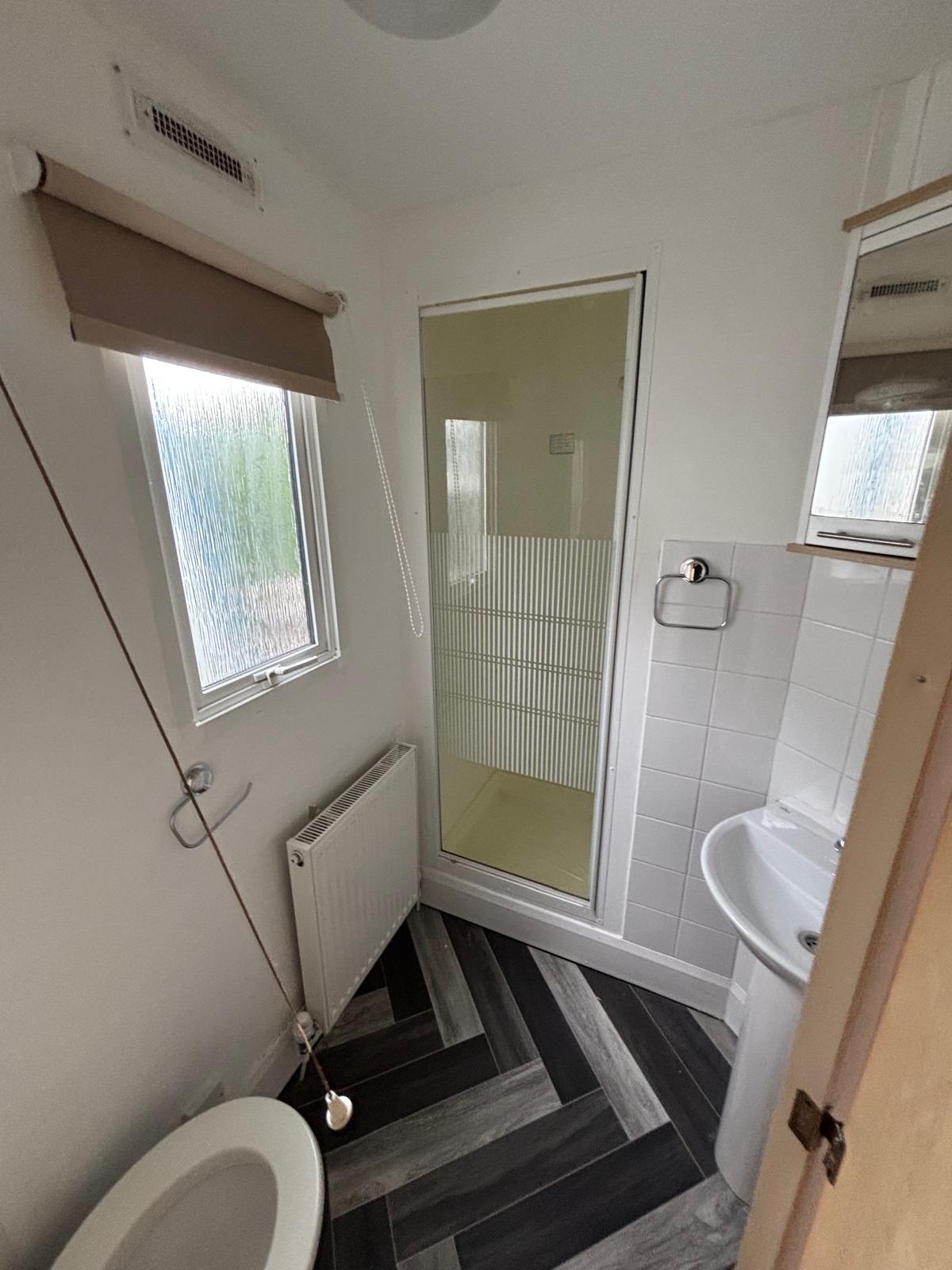 ABI 32X12 WINTER PACK 2 BED 6 BERTH - Image 10