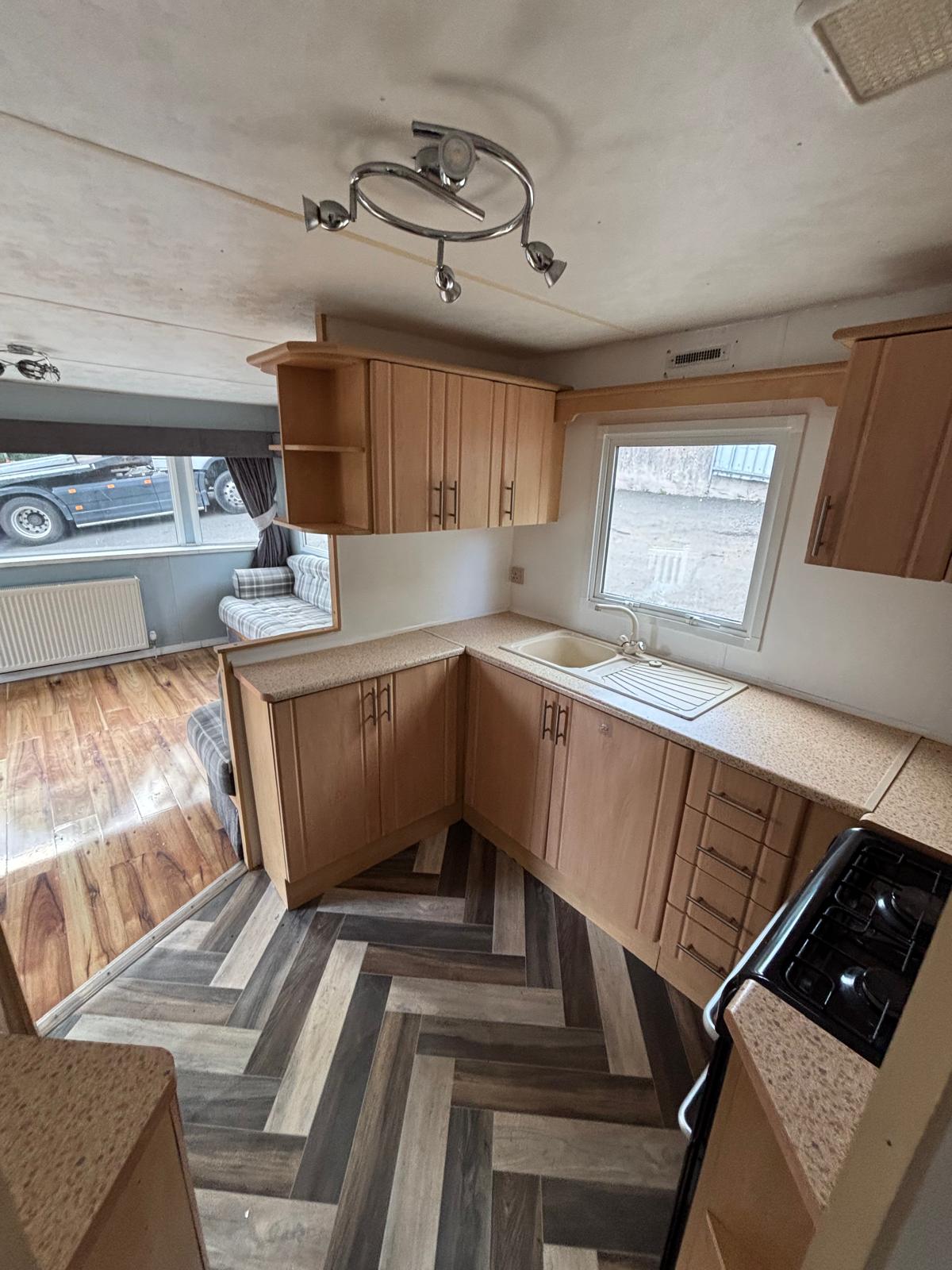 ABI 32X12 WINTER PACK 2 BED 6 BERTH - Image 4
