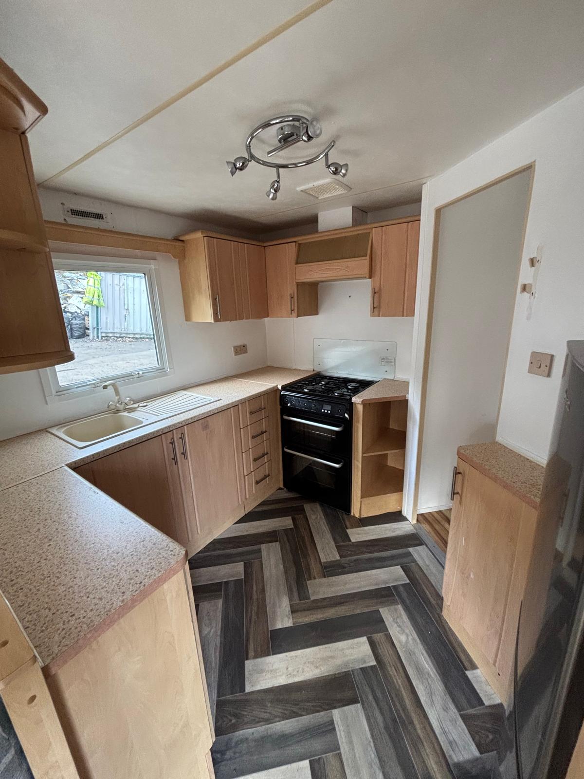ABI 32X12 WINTER PACK 2 BED 6 BERTH - Image 5